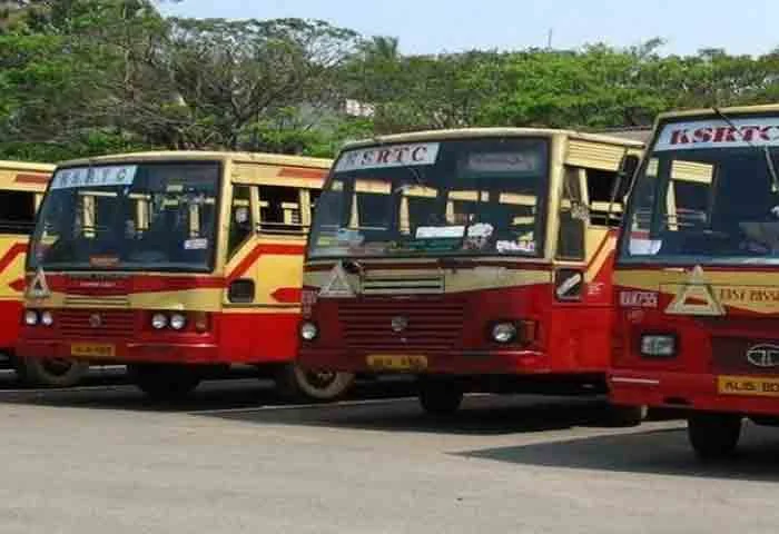 News,Kerala,State,KSRTC,Labours,Government-employees,Salary,Top-Headlines,Latest-News,Trending,Business,Finance, KSRTC distributes first installment salary to the employees