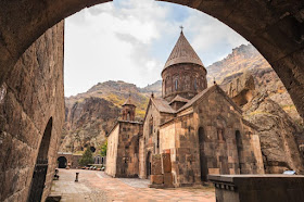 Iglesia principal del Monasterio de Geghard - Armenia