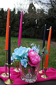 Wedding-trends-colored-candles-summer-wedding-table-inspiration