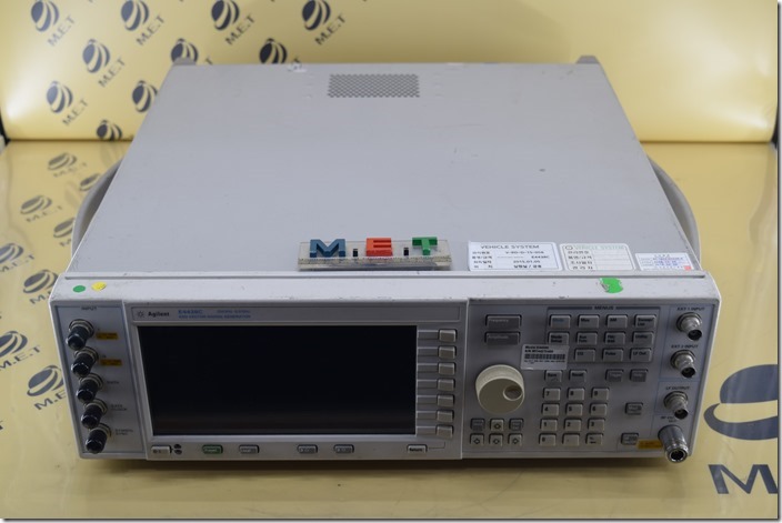 Keysight E4438C (1)