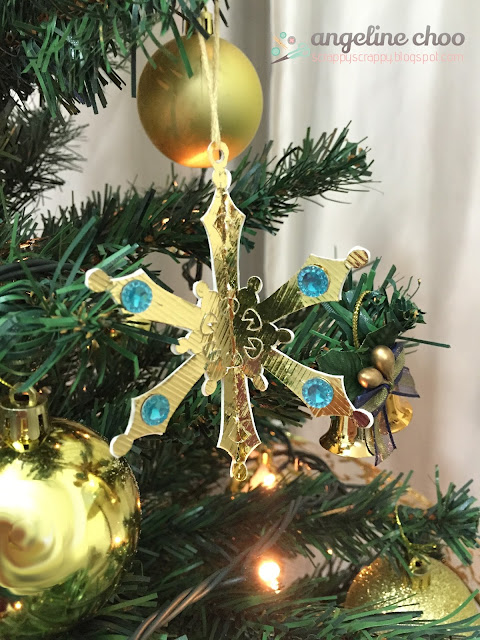 ScrappyScrappy: Christmas - It's so Gold #scrappyscrappy #svgattic #ornament #christmas #gold #glitter