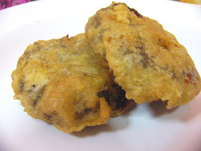 Cendana Kasih: Cucur Kacang Hijau @ Kuih Kasturi