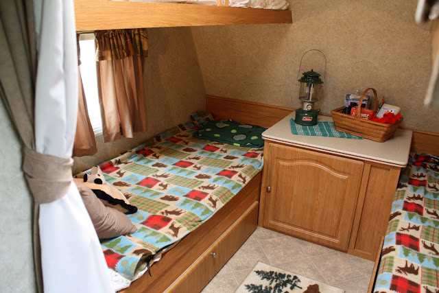 trailer bunk room