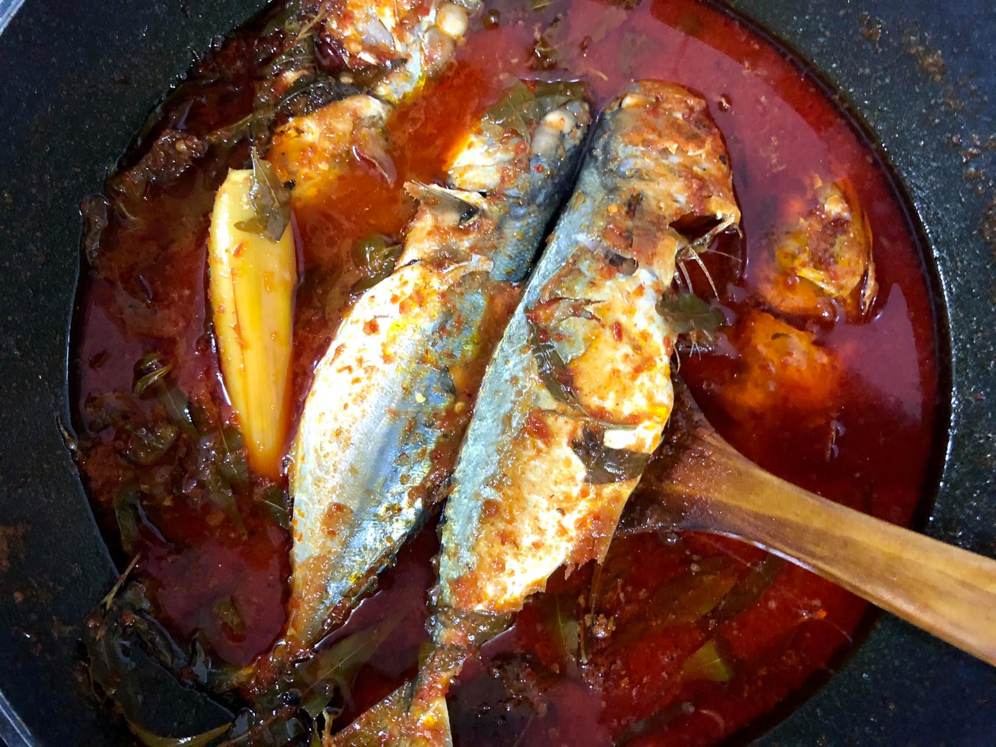 Masak Asan Pedas Ikan Kembong Untuk Diri Sendiri