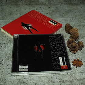 [Music Monday] Velvet Revolver - Contraband