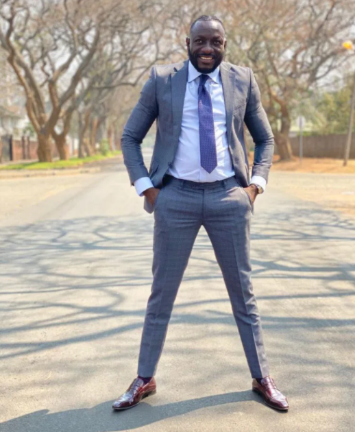 Ginimbi’s Uncle Circulate The Web After He Was Spotted Pointing To The Lamborghini Aventador As The Property He Want (Video)