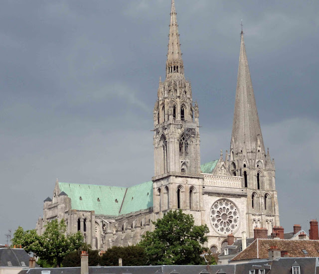 A catedral de Chartres hoje