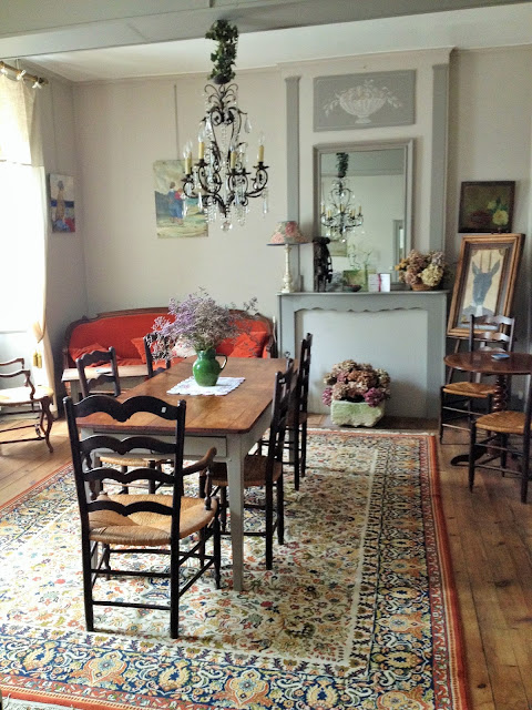 La maison sur la place, chambre d'hôtes, café, brocante à Marennes d'Oléron France