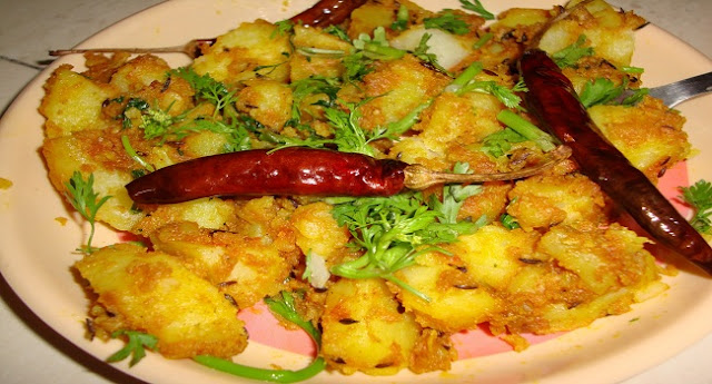 Aloo ke Gutke Recipe in Hindi 