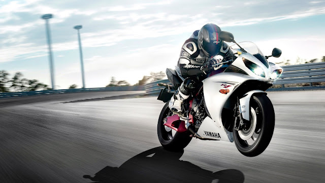 Related image Traffic Moto 3D Apk Game Download
