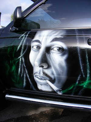 airbrush jamaica design on car