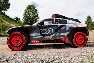 Audi RS Q e-tron 2022 Side