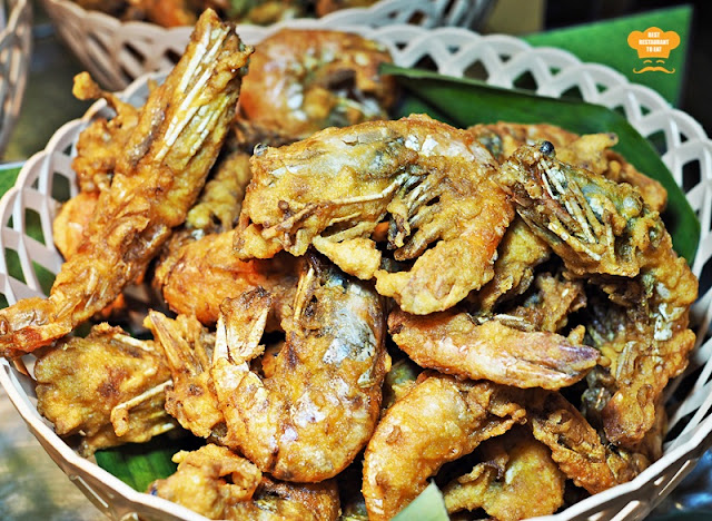 fried Udang Galah Juadah Kampung Buffet Dinner Kontiki Restaurant The Federal Hotels Kuala Lumpur