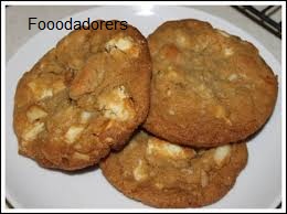 Cookies with white chocolate