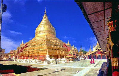 Shwezigon pagoda in Bagan