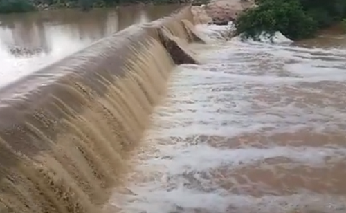 chuvas barragem sangra