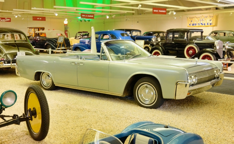 President Kennedy's Lincoln Continitental Convertible now owned by President Bill Clinton