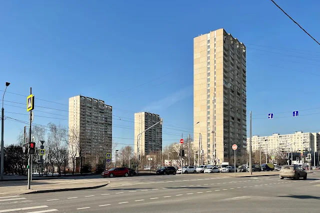 улица Кулакова, Строгинский бульвар, жилые дома 1985-1986 годов постройки