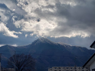 【20221202】頭の白い冠着山