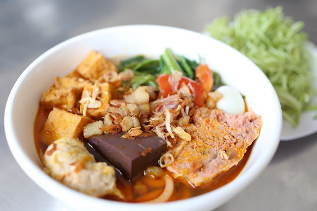 Bún riêu và bún đỏ 