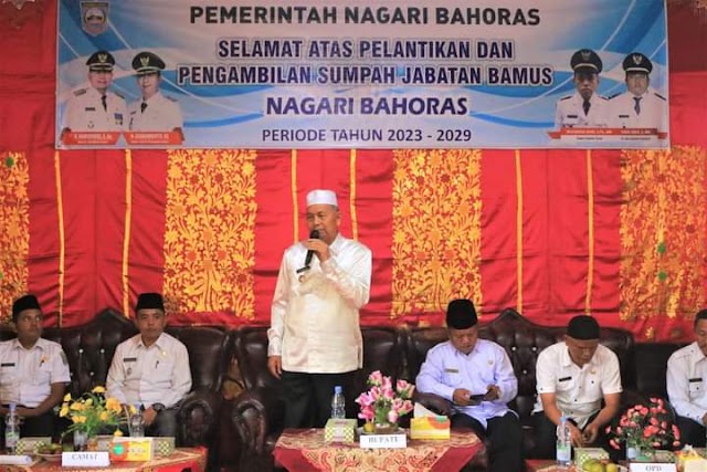 Bupati Hamsuardi Lantik Bamus Nagari Bahoras dan Nagari Ranah Sungai Magelang Kecamatan Gunung Tuleh 