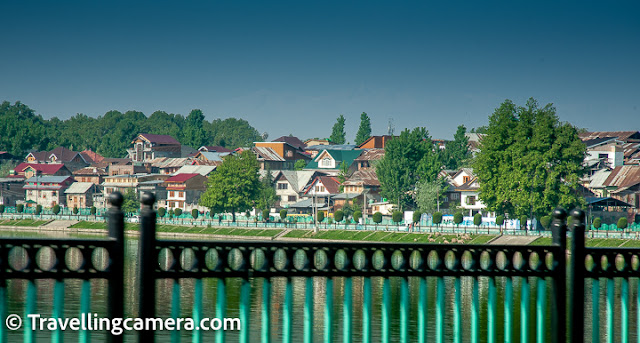 When it comes to the route, very few routes would beat the spectacular beauty of the drive from Srinagar to Sonmarg. For one, you follow the Sind River all through. So you have a mountain river flowing alongside all through.