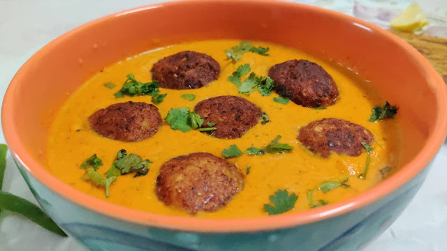 Vegetarian Cauliflower (Gobhi) kofta curry Recipe for lunch or Dinner