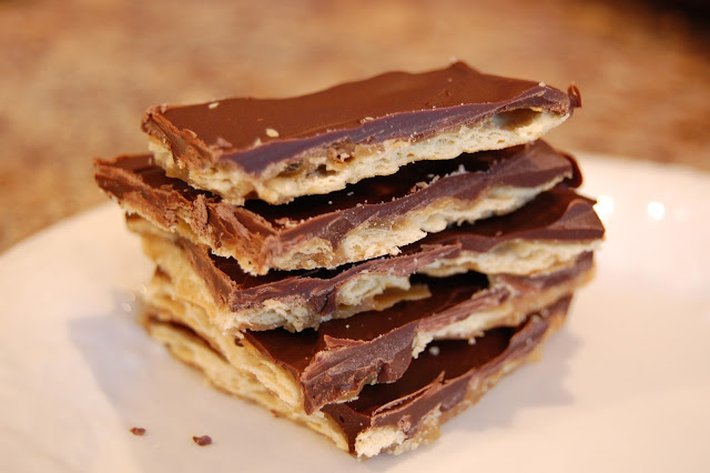 Ioanna's-Notebook-Saltine-toffee-crack