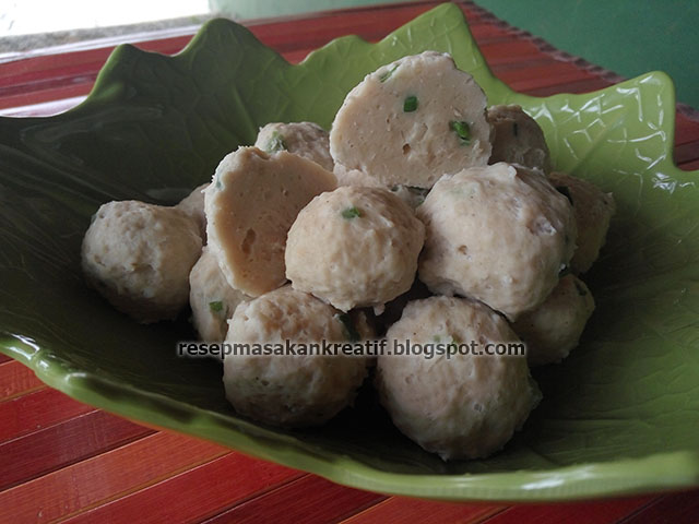 Resep Bakso Ayam, Mudahnya Membuat Pentol Kenyal Padat Lembut - Aneka Resep Masakan Sederhana Kreatif