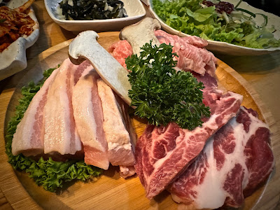The Gogijip (고깃집), pork set