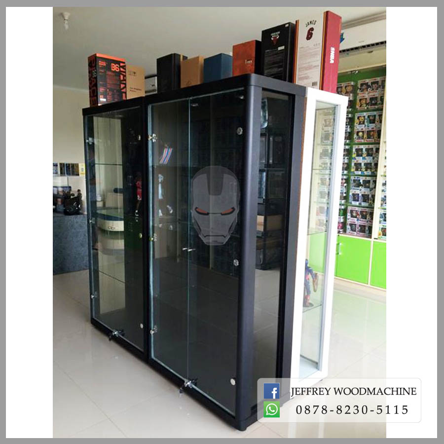  Lemari  pajang kaca  koleksi Display Cabinet Best Buy