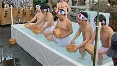 ritual%20mandi%20es%20di%20jepang Olahraga "Nikmat" Para Siswa & Siswi di Jepang