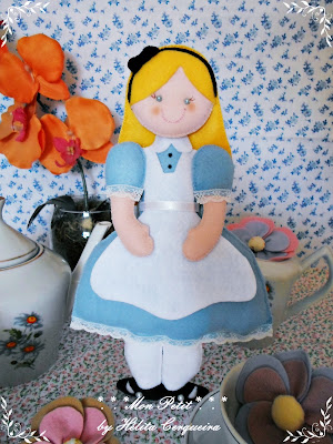 decoração aniversário-em feltro-Alice no país das Maravilhas-Alice in Wonderland-felt-Alice