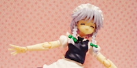 http://www.optimisticpenguin.com/2010/10/figma-sakuya-izayoi-review.html