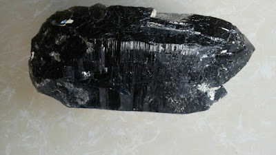 đá tourmaline thô