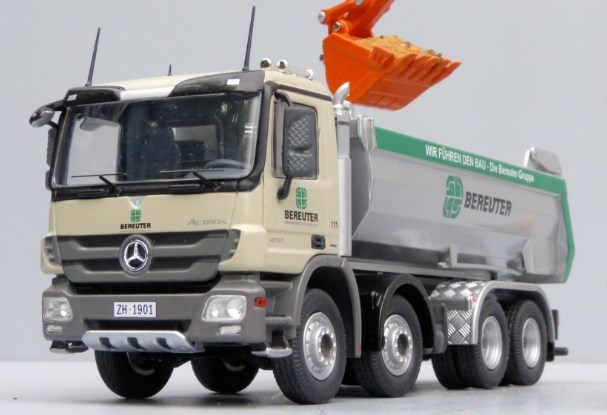 mobil truk dam NZG Mercedes-Benz Actros 8x4