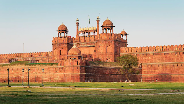  The Majestic Red Fort- UNESCO World  Heritage site in India