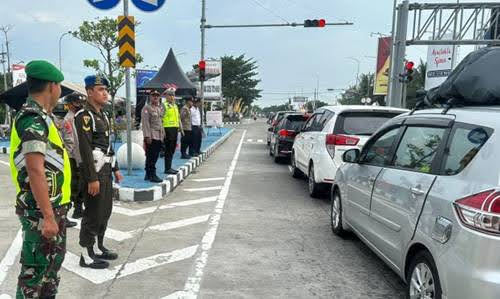 Amankan Arus Balik Lebaran 2024, Korem 081/DSJ Terjunkan Ratusan Personel