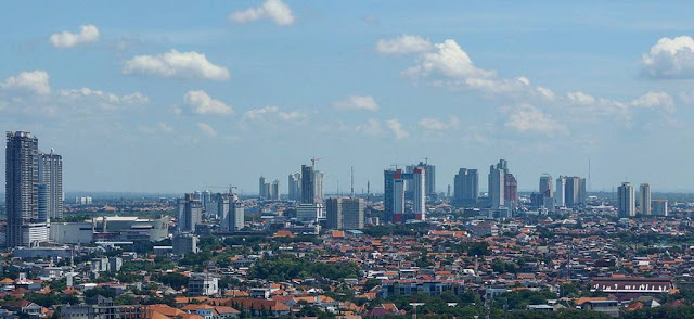 Surabaya kota terbesar di Jawa Timur