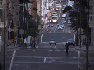 Estado de la calzada al paso del Jaguar de Robert Wagner - Las calles de San Francisco - Episodio Piloto