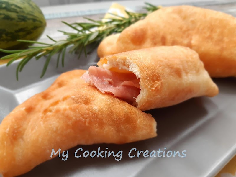 Панцероти с моцарела и шунка   * Panzerotti al prosciutto e mozzarella