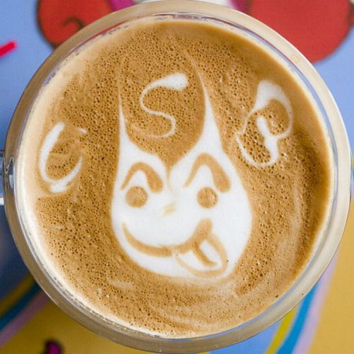 Inspiratif coffee art  on cup Teknik Marketing Coffee 