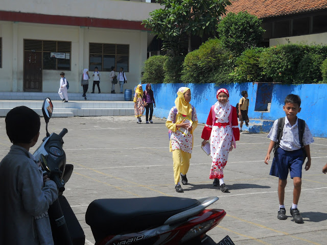 Lebaran Dan Natal Bersamaan - Rumah XY