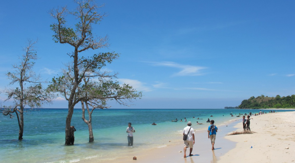 10 Tempat Wisata  Indonesia  yang  ada di  Pulau Weh Surga 