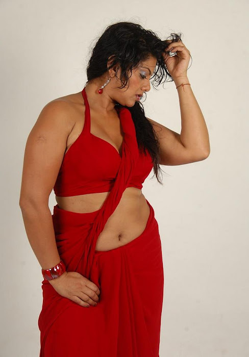 swathi varma ,armpit in red saree latest photos