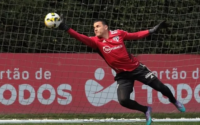 Dorival quer reunião com Felipe Alves, e São Paulo não descarta reintegrar goleiro