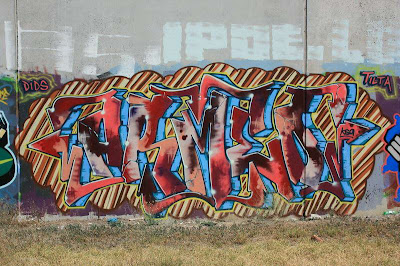 38 Graffiti Unik Keren dan Kreatif 