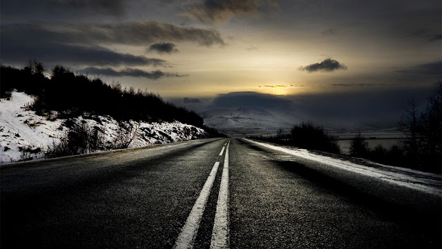 Free Download Winter Snowy Road HD Wallpapers for iPhone 5