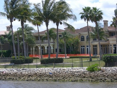 tiger woods home florida. Holy shit this house is