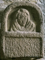 Estela funeraria de O Viso. Foto:redondelaarqueoloxica
